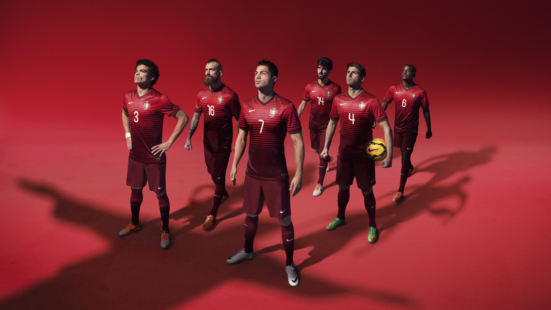 AYX SPORTS-逆转“神奇之夜”：足球史上最难以置信的翻盘，足坛逆转之王